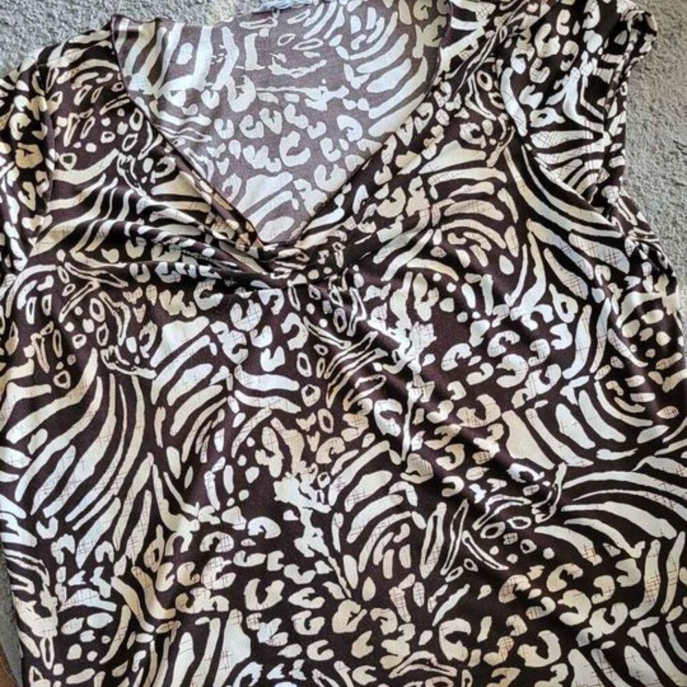 Womens size XL Shirt